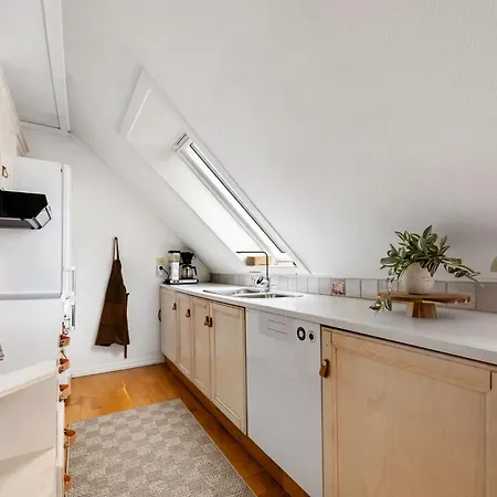 Renovated With Mountain Views Μπέργκεν